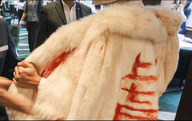 De México a Australia, pasando por Japón o Estados Unidos, las 45 ediciones de esta publicación firmaron un acta comprometiéndose a excluir las pieles de animales. EFE / ARCHIVO