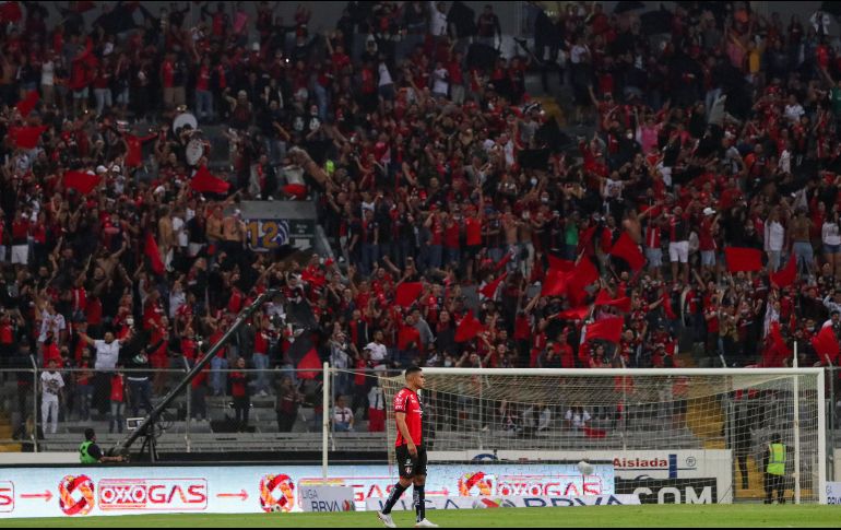 A su favor, el cuadro tapatío cerrará jugando en casa, en el Estadio Jalisco, donde solo perdió tres juegos. IMAGO7