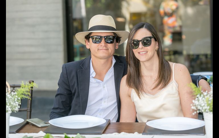 Eduardo Peralta y Susy Garciarce. GENTE BIEN JALISCO/JORGE SOLTERO