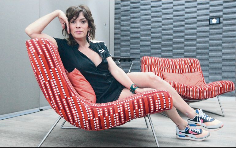 Camila Sosa Villada. La escritora argentina posa para esta casa editorial en el marco de la FIL. EL INFORMADOR / A. Camach