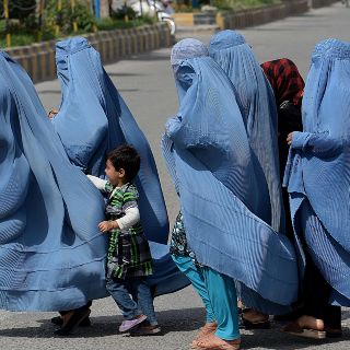 Afganistán: Talibán prohíbe los matrimonios forzados; anuncia otras medidas para mujeres