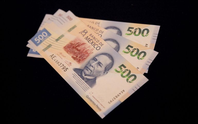 A lo largo de la semana, el tipo de cambio tocó un mínimo de 21.12 y un máximo de 21.99 pesos por dólar. EFE/ARCHIVO