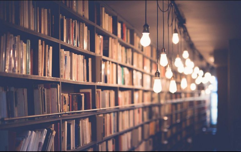 Crónicas. La renovación permitirá que autores jóvenes puedan participar en el libro. Pixabay