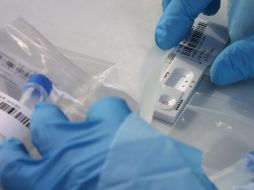 Desde el pasado domingo los casos del virus han ido al alza, ayer miércoles se registraron mil contagios nuevos. EFE/ARCHIVO