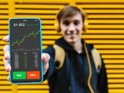 Ha existido un boom de inversionistas novatos desde que comenzó la pandemia. GETTY IMAGES