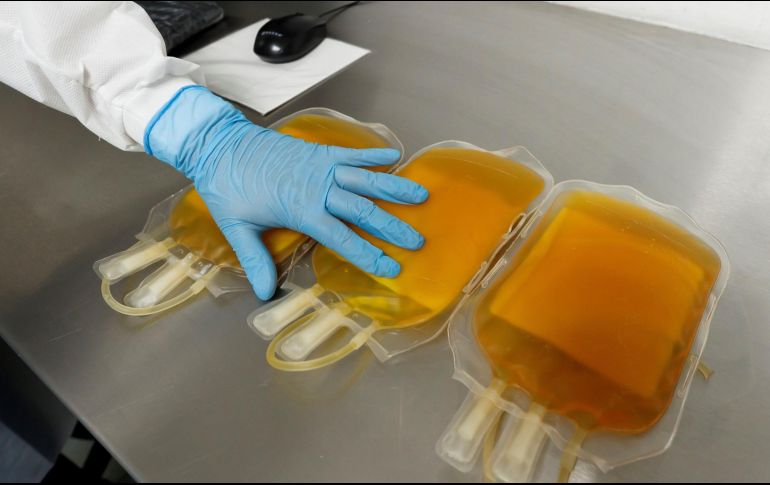 Concluyen que la transfusión del plasma de convalecientes es un tratamiento muy costoso y difícil de administrar. EFE/ARCHIVO