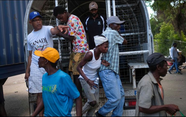 El líder de la banda 400 Mawozo amenazó con matar a los rehenes a menos que se cumplieran sus demandas. AP/M. Delacroix