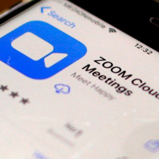 Empresa en EU despide a 900 trabajadores a través de Zoom