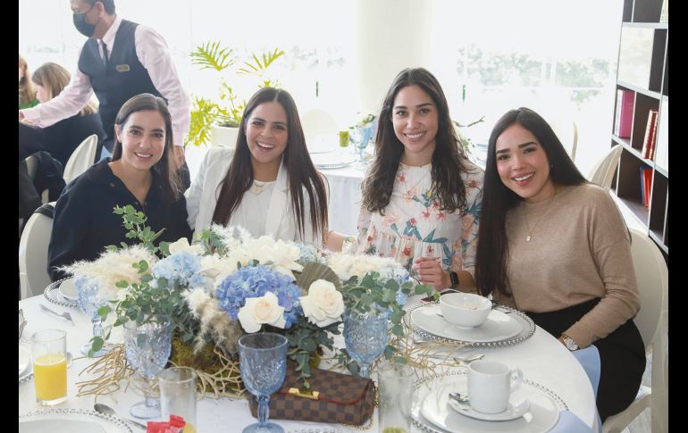 Bárbara Álvarez, Paola Tabora, Ilse Contreras y Vivián Bravo. GENTE BIEN JALISCO/ANTONIO MARTÍNEZ