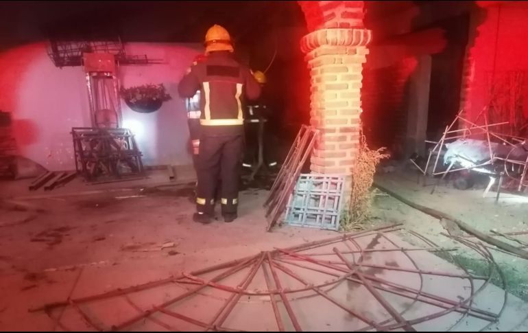 Habitantes de la zona reportaron a través de redes sociales el haber escuchado la explosión que se sintió con suficiente fuerza para causar vibración en las ventanas. ESPECIAL