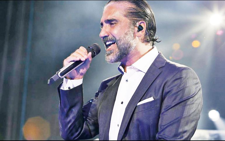 Alejandro Fernández se notó bastante molesto por lo plasmado en el libro. SUN/ARCHIVO