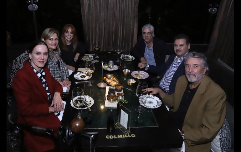 Montse Escapa, Silvia Zannie, Gaby Chaurand, Hans Christeinicke, Agustín Medina y Juan Rodolfo Jarero. GENTE BIEN JALISCO
