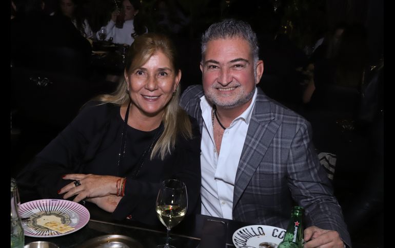 Jaime Ibiza y Maru Amutio. GENTE BIEN JALISCO/CLAUDIO JIMENO