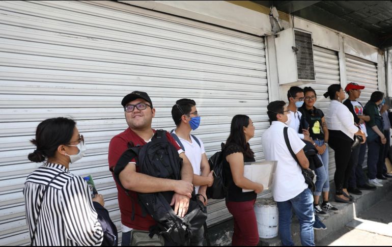 Debido a la pandemia, el país perdió cerca de 1.2 millones de puestos formales entre mediados de marzo y julio de 2020. EFE / ARCHIVO