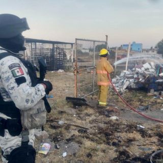 Explosión en Tultepec deja gran columna de humo