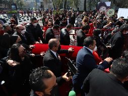 ÚLTIMO ADIÓS. Alrededor de 600 personas fueron las que se congregaron para despedirse de Carmen Salinas. EFE/M. Guzmán