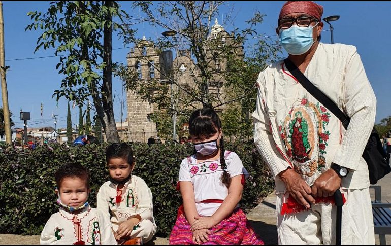 Preciado acudió a la misa de las 10:00 horas de este domingo en el Santuario de la Virgen de Guadalupe, ubicado en avenida Alcalde, acompañado de sus tres nietos. EL INFORMADOR/E. Gómez