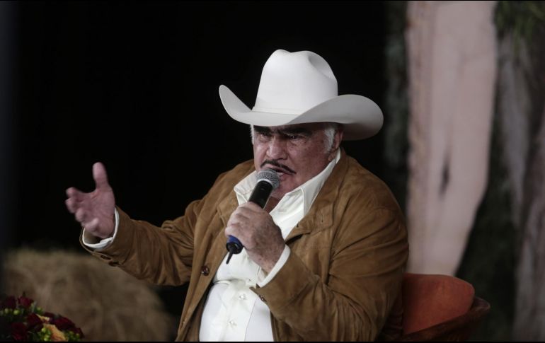 Auténticas rarezas y objetos presuntamente usados por el cantante se comercializan en Internet. EFE/ARCHIVO