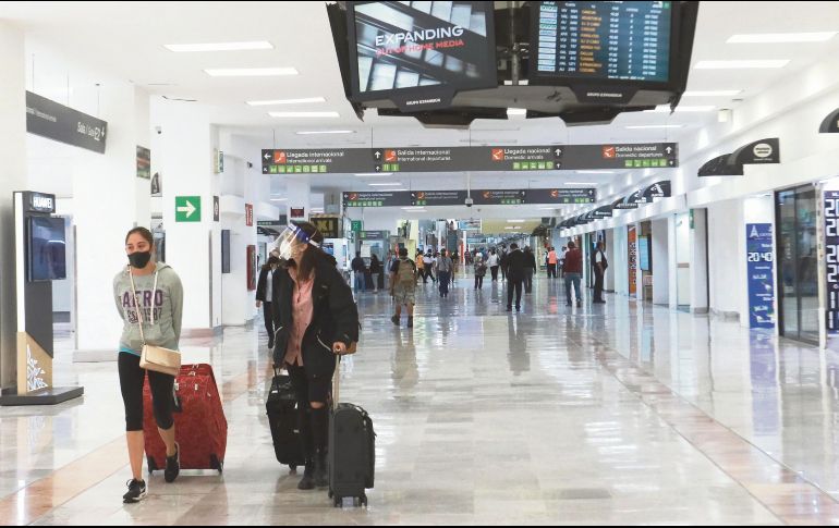 Comercial. La falta de pasajeros ha dejado rezagadas 20 terminales aéreas en el país. Archivo/ El Informador