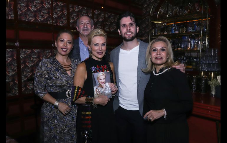 Patricia Maglioni, David Finkelstein, Raquel Bessudo, Iñaki Christeinicke y Mónica Martín del Campo.GENTE BIEN JALISCO/CLAUDIO JIMENO