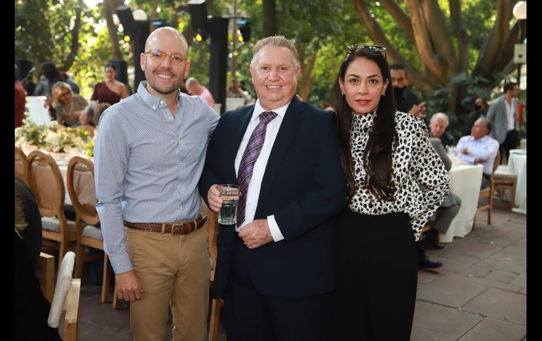 Omar Bolívar, José Antonio Mestas y Claudia Lozano.GENTE BIEN JALISCO/TONY MARTÍNEZ
