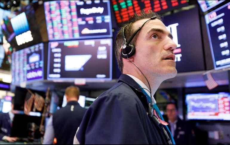 Según datos al término de la sesión en la Bolsa de Nueva York, el Dow Jones restó 106.77 puntos. EFE/ARCHIVO