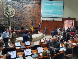 En la misma sesión, se guardó un minuto de silencio en memoria del exgobernador Jorge Aristóteles Sandoval Díaz. EL INFORMADOR/R. Rivas