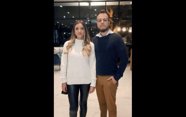 Verónica Bugarín y Santiago González Carballo. GENTE BIEN JALISCO/ CLAUDIO JIMENO