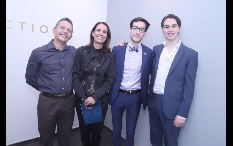 José Antonio Tortorella, Carla Mumme, Mauricio Duarte y Paulo García. GENTE BIEN JALISCO/ CLAUDIO JIMENO