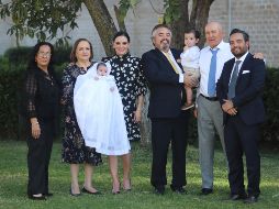 Luz María García, Estela Acebo, Isabella López de Nava, Montserrat Calzada, Juan Ángel López De Nava R, Rodrigo López de Nava, Amadeo Calzada y Juan Ángel López De Nava García.GENTE BIEN JALISCO/CLAUDIO JIMENO