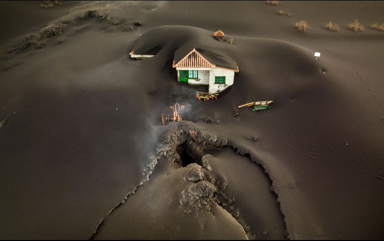 No se han relacionado lesiones o muertes de forma directa con la erupción en La Palma, donde viven unas 80 mil personas. AP / ARCHIVO