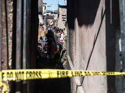 Las autoridades todavía no han aclarado qué ocasionó la chispa que causó la explosión del camión cisterna. EFE/J. Sabin