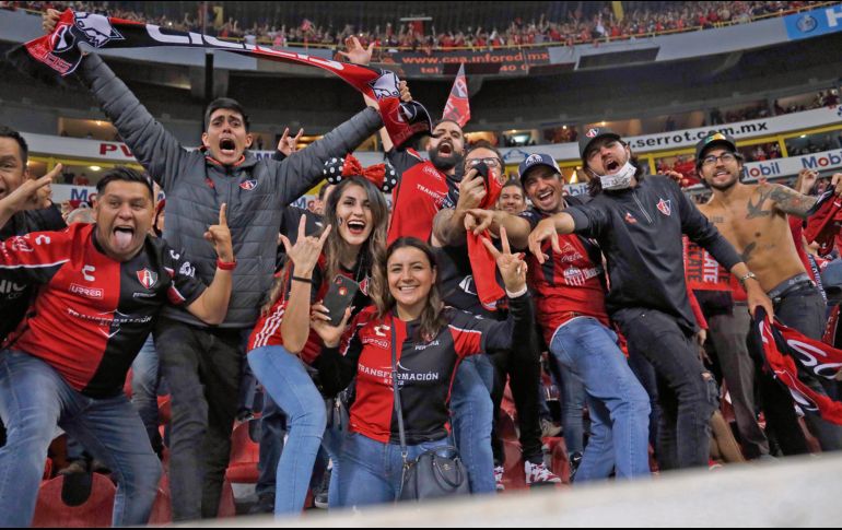 Frenesí. Quienes más sufrieron a lo largo de muchos años con los fracasos Rojinegros, ahora son los más felices y ya experimentan esos efectos de ser campeones. Imago7