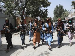 Los talibanes prometieron un gobierno más suave, en comparación con su primera etapa en el poder en la década de 1990, pero las mujeres siguen bastantes restricciones. AP / ARCHIVO