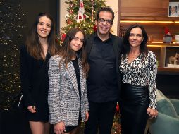 Ana, Manola, Martín Achirica y Begoña Gómez.GENTE BIEN JALISCO/CLAUDIO JIMENO