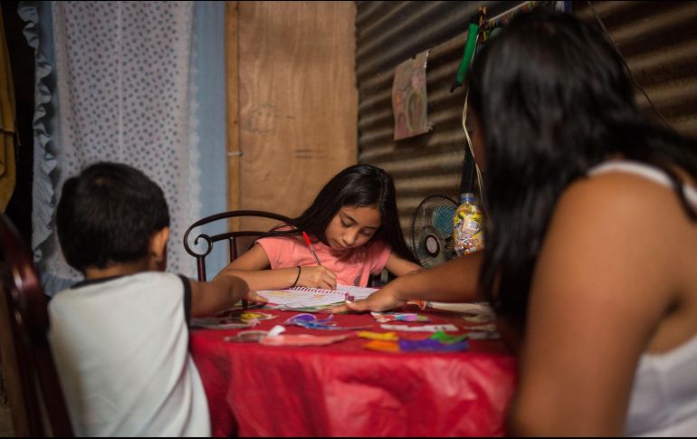 Los días de descanso son sin distinción de que sus actividades escolares las realicen de manera presencial, a distancia o mixta. EFE / ARCHIVO