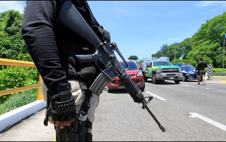 Los policías lograron contener la trifulca luego de varios minutos. NTX/ARCHIVO