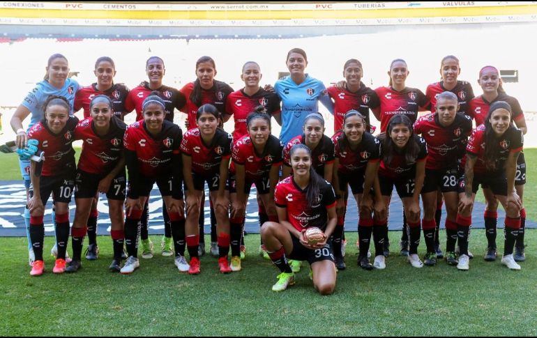 Con la intención de que ya cuenten con director técnico sustituto, las jugadoras de Atlas Femenil deberán de presentarse en las instalaciones de CECAF el próximo lunes 27 de diciembre. TWITTER/@AtlasFCFemenil