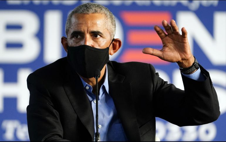 Obama mandó un mensaje recordando la importancia de vacunarse ante el COVID. AP / ARCHIVO