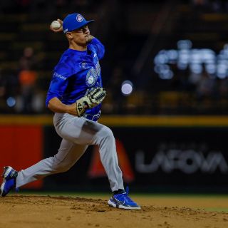 Bernardino luce en triunfo de Charros sobre Algodoneros
