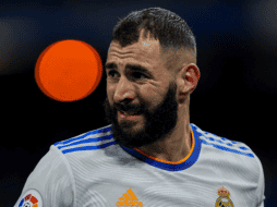 Karim Benzema. El delantero francés no logró capitalizar su potencial goleador ayer ante el Cádiz en el Estadio Santiago Bernabéu. AP