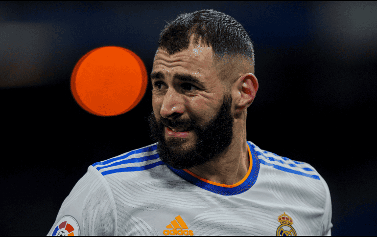 Karim Benzema. El delantero francés no logró capitalizar su potencial goleador ayer ante el Cádiz en el Estadio Santiago Bernabéu. AP