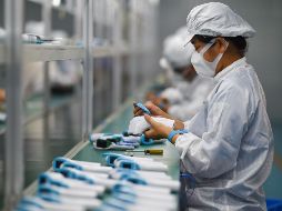 El aguinaldo de los servidores públicos es equivalente cuando menos a 40 días del salario, sin deducción alguna. NTX/ARCHIVO