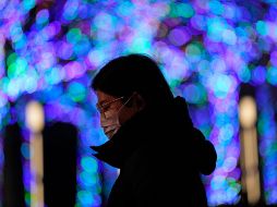 Recomiendan a los españoles limitar el número de personas en sus reuniones decembrinas debido a la expansión del virus. AP/N. Han Guan