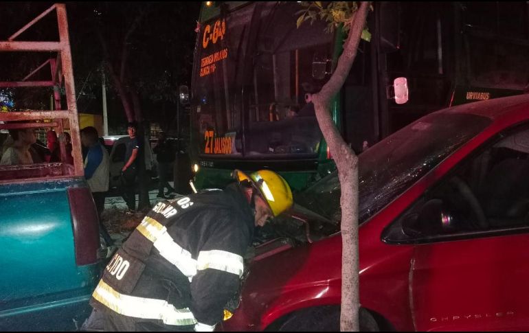 Los hechos se registraron en Juan Pablo II, entre Plutarco Elías Calles y Hacienda La Colmena. ESPECIAL/Protección Civil Guadalajara
