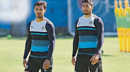 Contraste. De alcanzar la gloria del futbol mexicano con el Rebaño Sagrado en el 2017, Alanís y Pereira viven un periodo de incertidumbre en sus carreras profesionales. Ambos sufrían eventualmente con las lesiones. Imago7