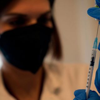 Según la OMS, la mayoría de muertes por COVID son de no vacunados