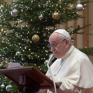 El Papa Francisco pidió humildad en su discurso navideño