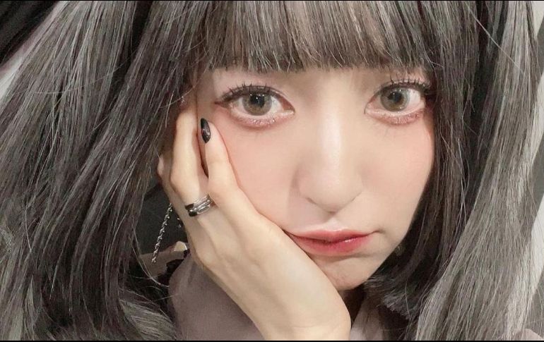 La artista Sayaka Kanda fue encontrada inconsciente en un patio interior del hotel. INSTAGRAM/@sayakakanda