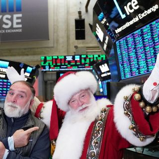 Wall Street olvida los temores del Ómicron, y cierra en verde